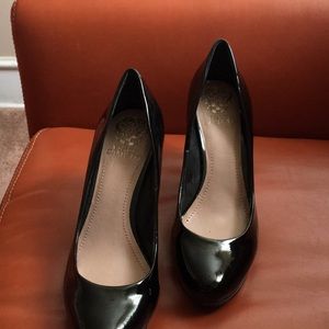 NWOT—-Vince Camuto Heels